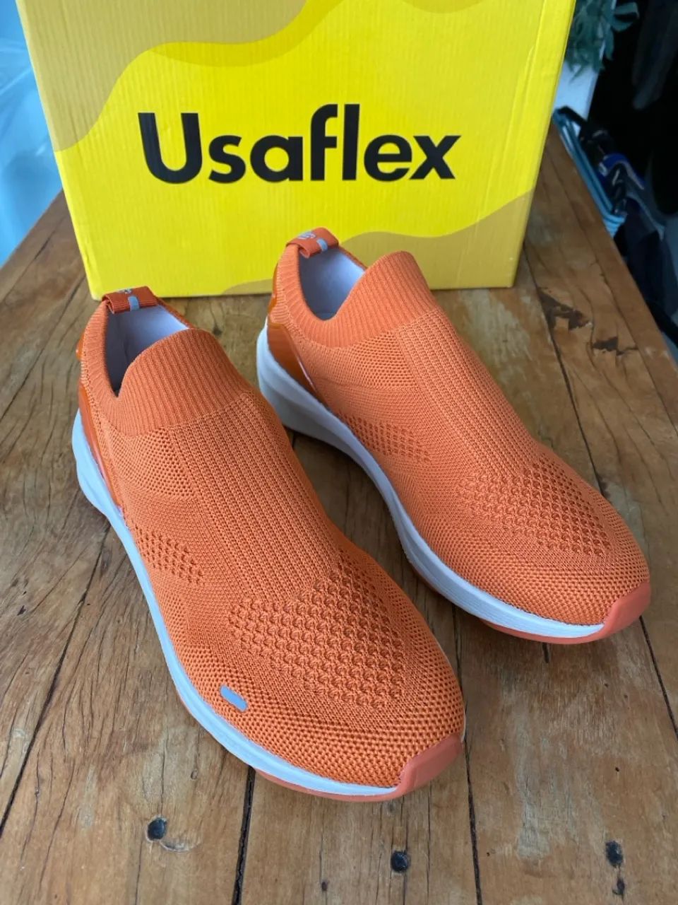 Tênis Usaflex Laranja - Conforto e Estilo