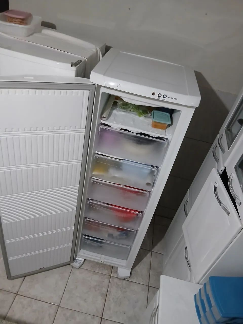 Freezer vertical eletrolux  - Foto 2