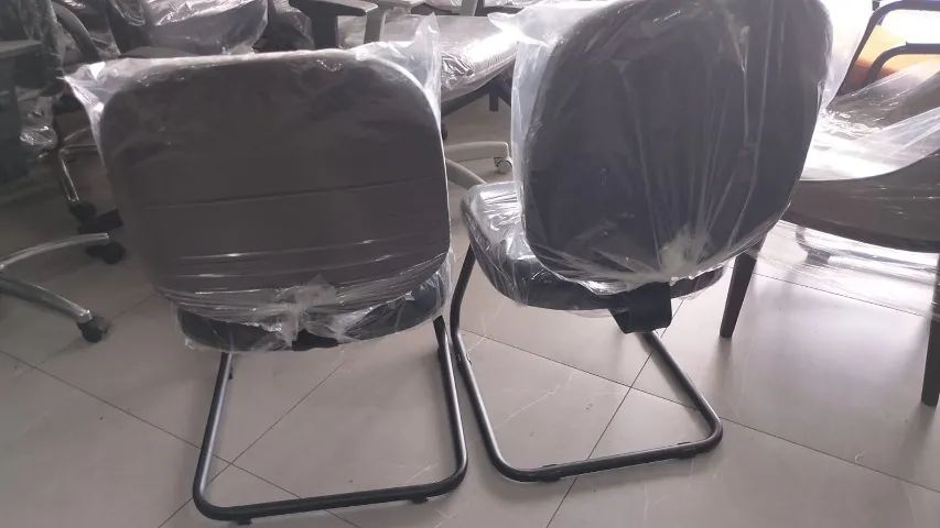 Cadeira de Escritório Fixa sem Braços - Foto 2