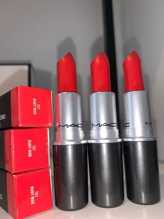 Batom MAC Ruby woo 707  - Foto 2