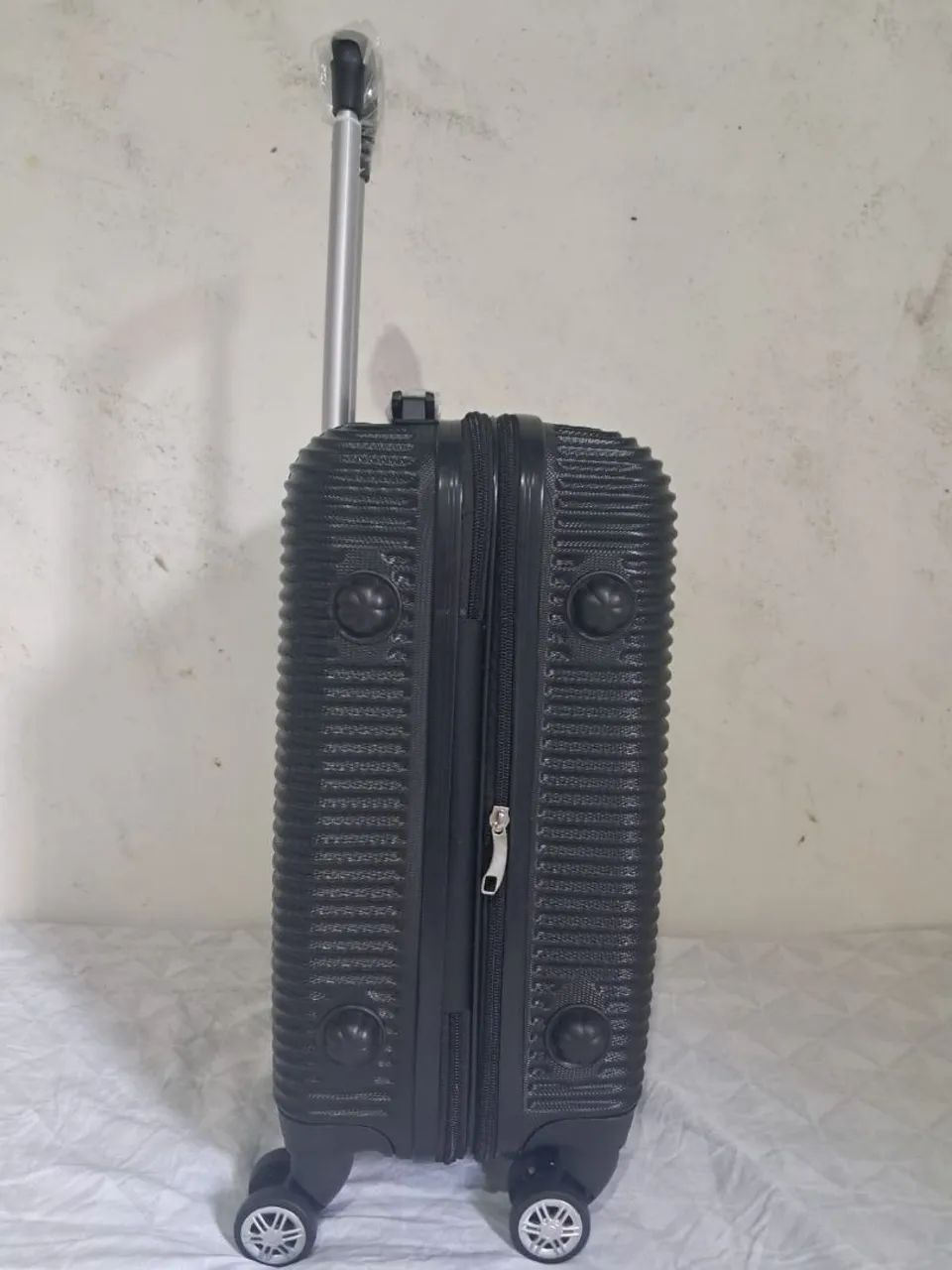 Mala de viagem preta com rodinhas - Foto 2