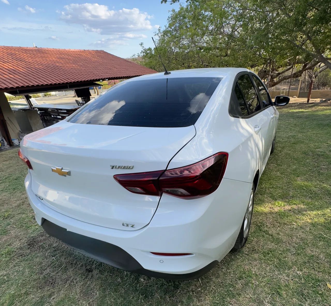 Chevrolet Onix Plus LTZ 1.0 12V TB Flex Aut. 4P 2021 - Foto 4