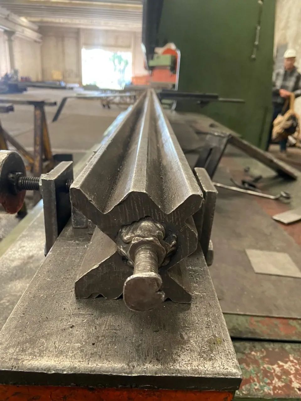 Prensa Dobradeira Hidráulica Promecam 5.000x300 ton - VN316 - Foto 5