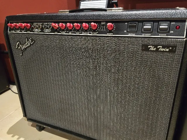 Fender The Twin USA Red Knob