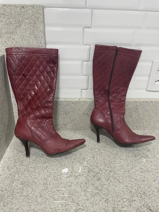 Bota em Couro Vinho