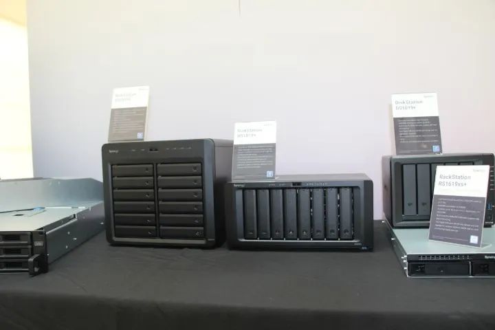 NAS Synology DS1819+ para 8 HDs 64617707729538120