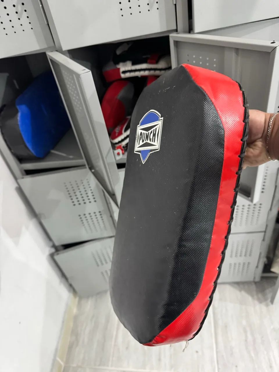 2 Thai Pads Punch