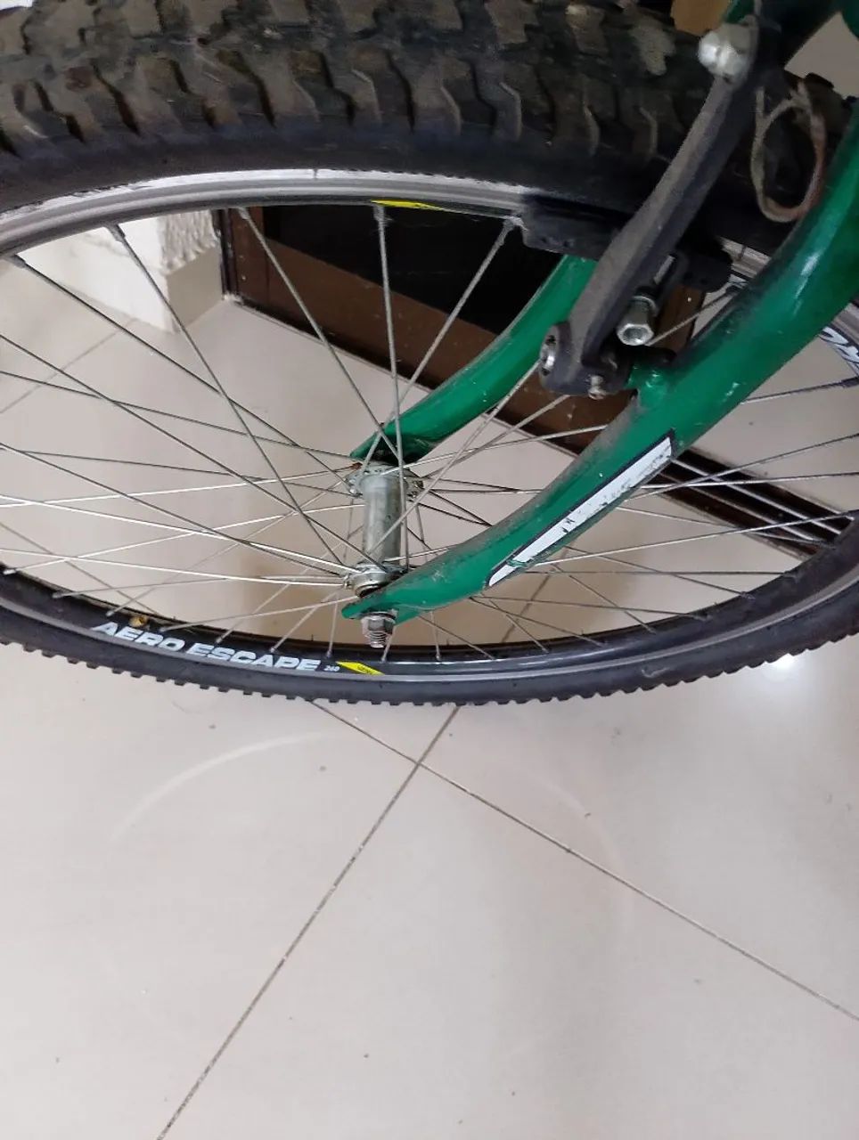 Bicicleta Aero Escape 26