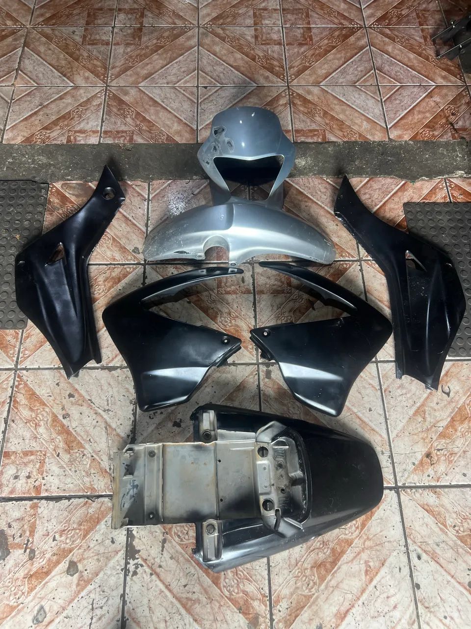 Jogo de carenagem completa Honda Falcon 400 - Foto 3