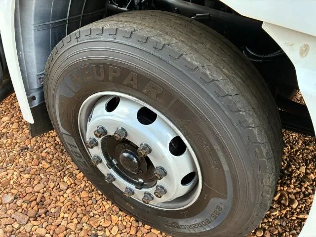 VOLKSWAGEN CONSTELLATION 19320 4X2 2006 TETO ALTO AR CONDICIONADO - Foto 13