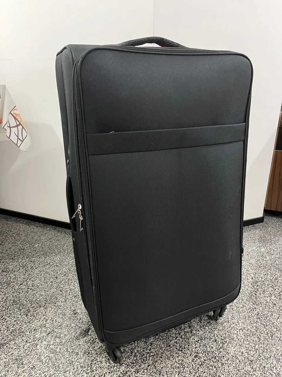Mala de viagem grande 32kg preta