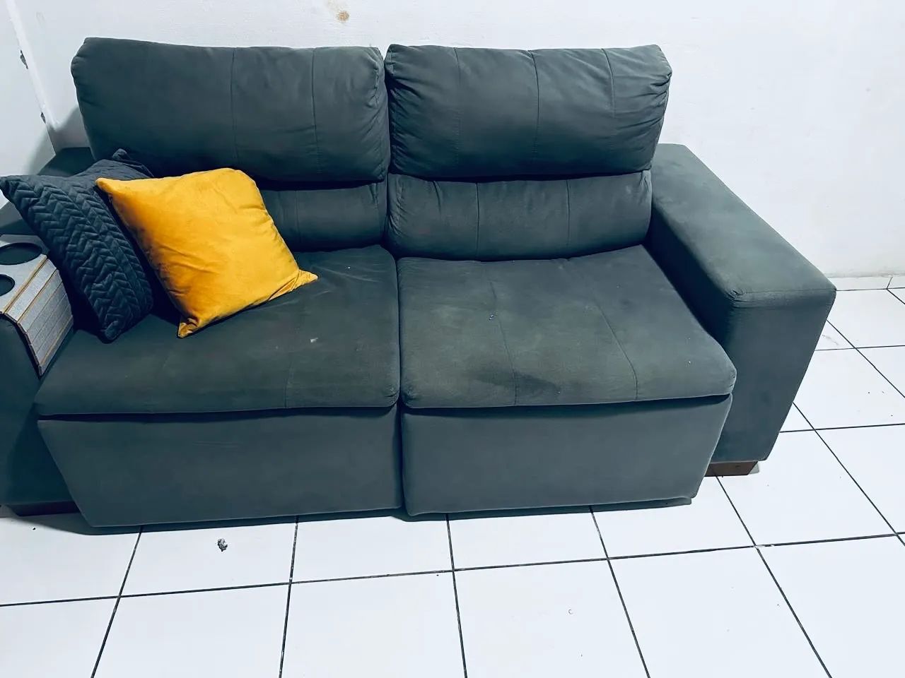 Sofá retrátil reclinável 