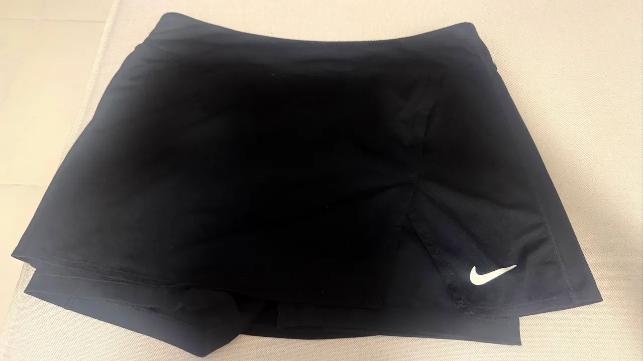 NIKE shorts saia preto, M, seminovo