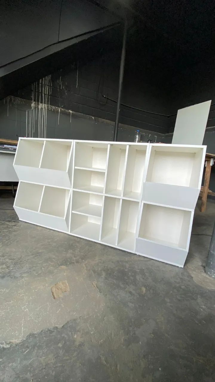 Estante Para Organização Com Nichos 