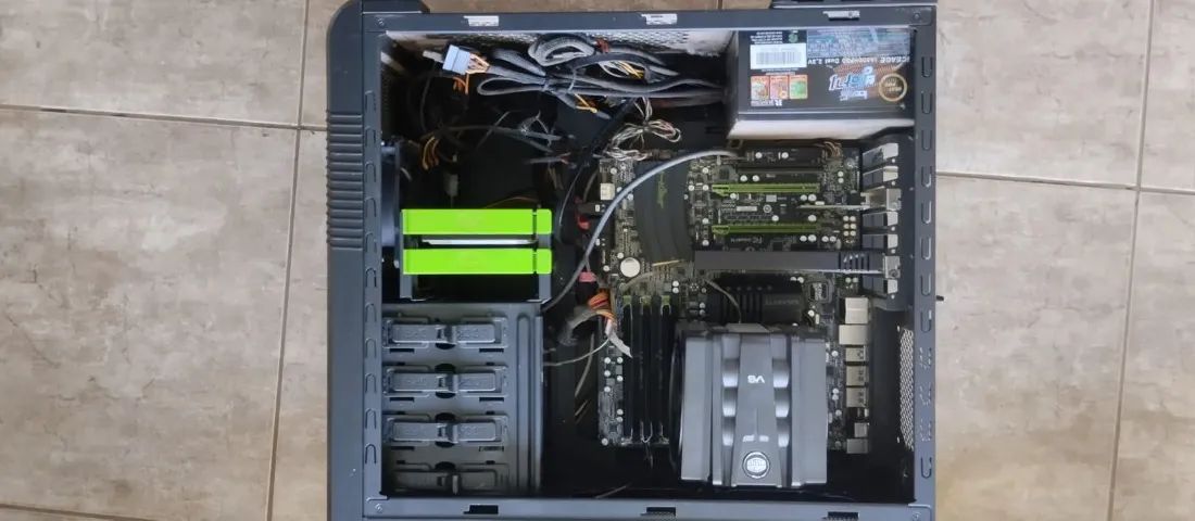 Gabinete Cooler Master CM 690 II Advanced Nvidia Edition Peças