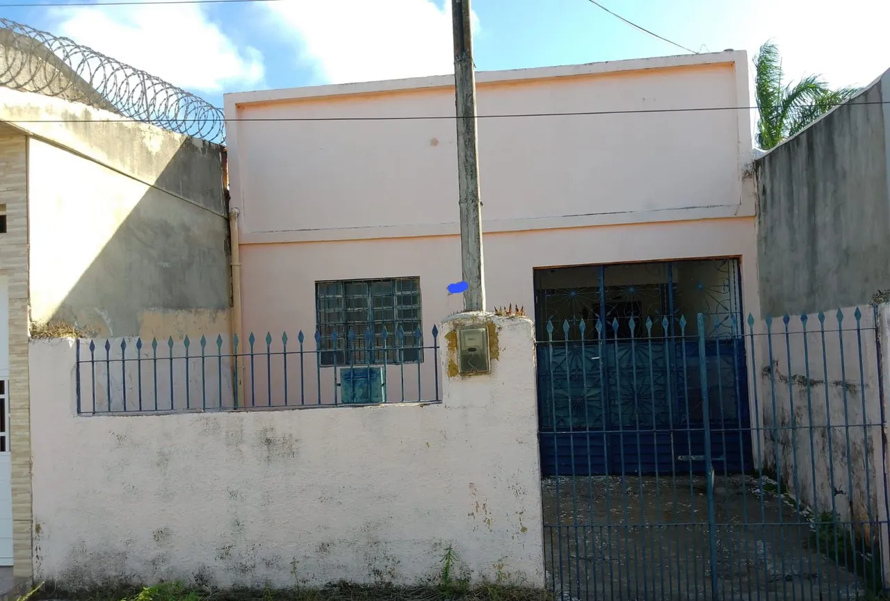 CASA A VENDA - VALOR A COMBINAR