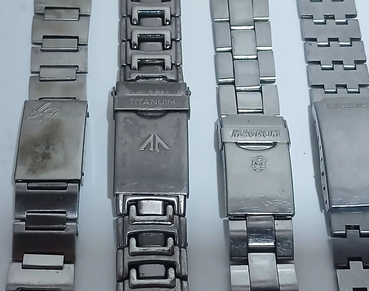 Lote com 6 pulseiras de relógio originais  - Foto 2