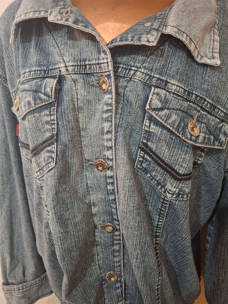 Jaqueta jeans plussize com aplicações brilho tm exg - Foto 2