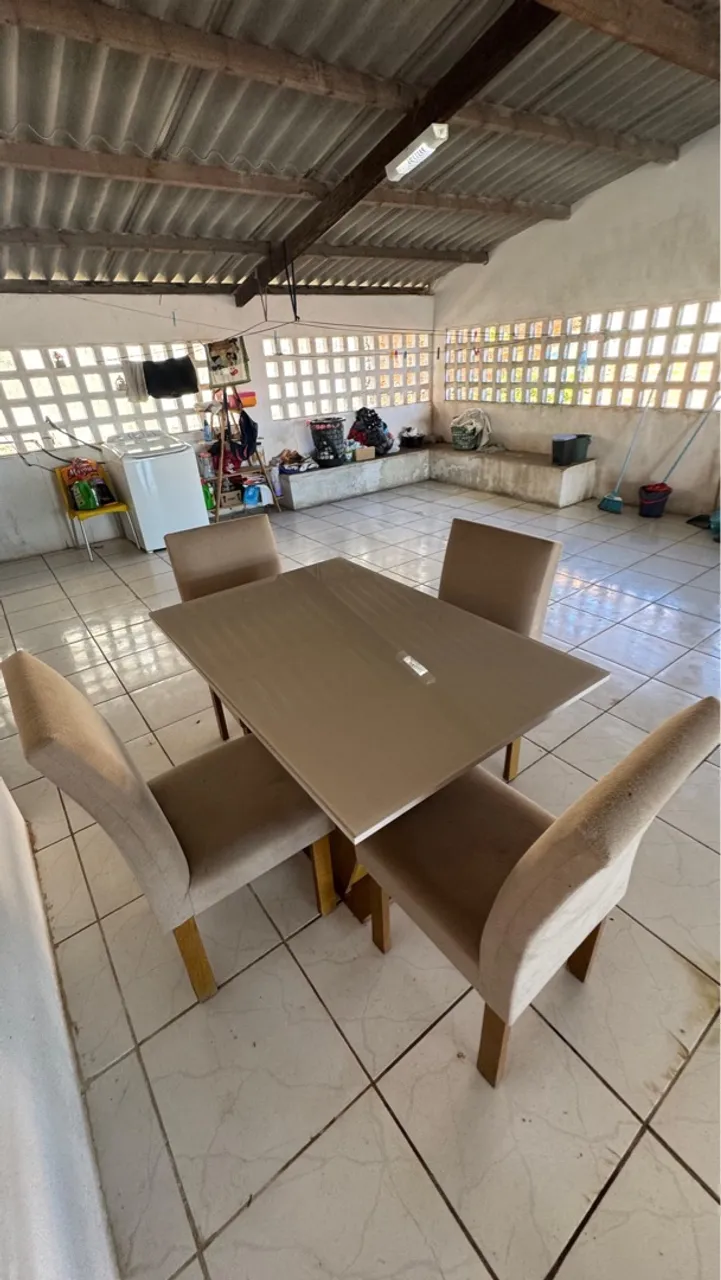 Mesa de Jantar com 4 Cadeiras