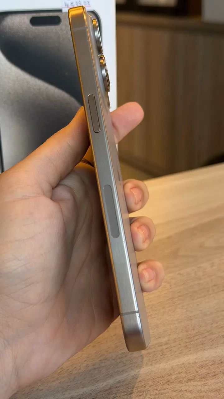 iPhone 15 Pro Max 256Gb 86% Natural - Seminovo - Foto 3