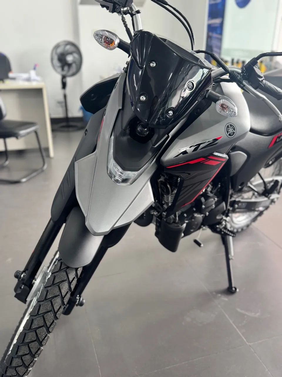 XTZ LANDER 250 connected 2026 - Foto 4