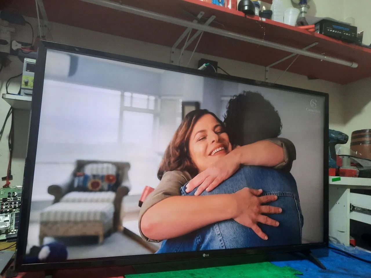 TV LG 43 polegadas Smart - Foto 3