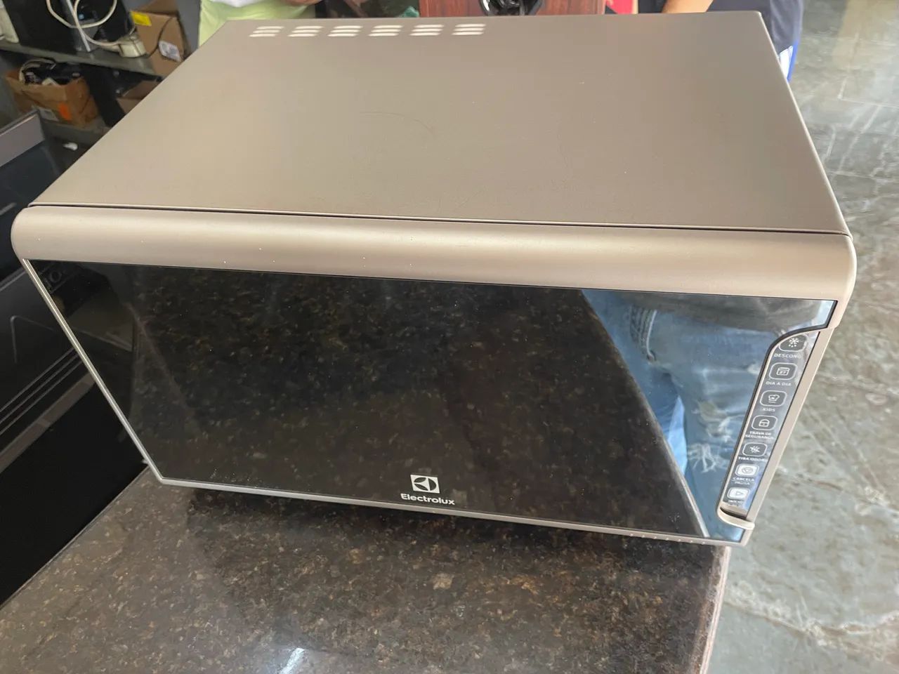 Micro-ondas Electrolux MI41S - 31 L - 110 V - Foto 2