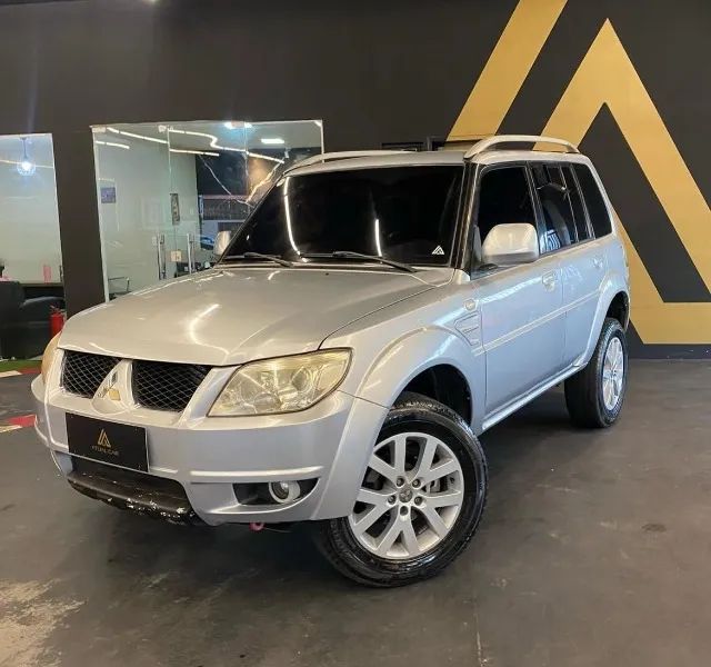 PAJERO TR4 