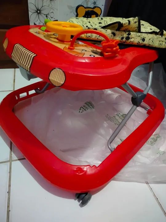 Andador Infantil Vermelho - Foto 3