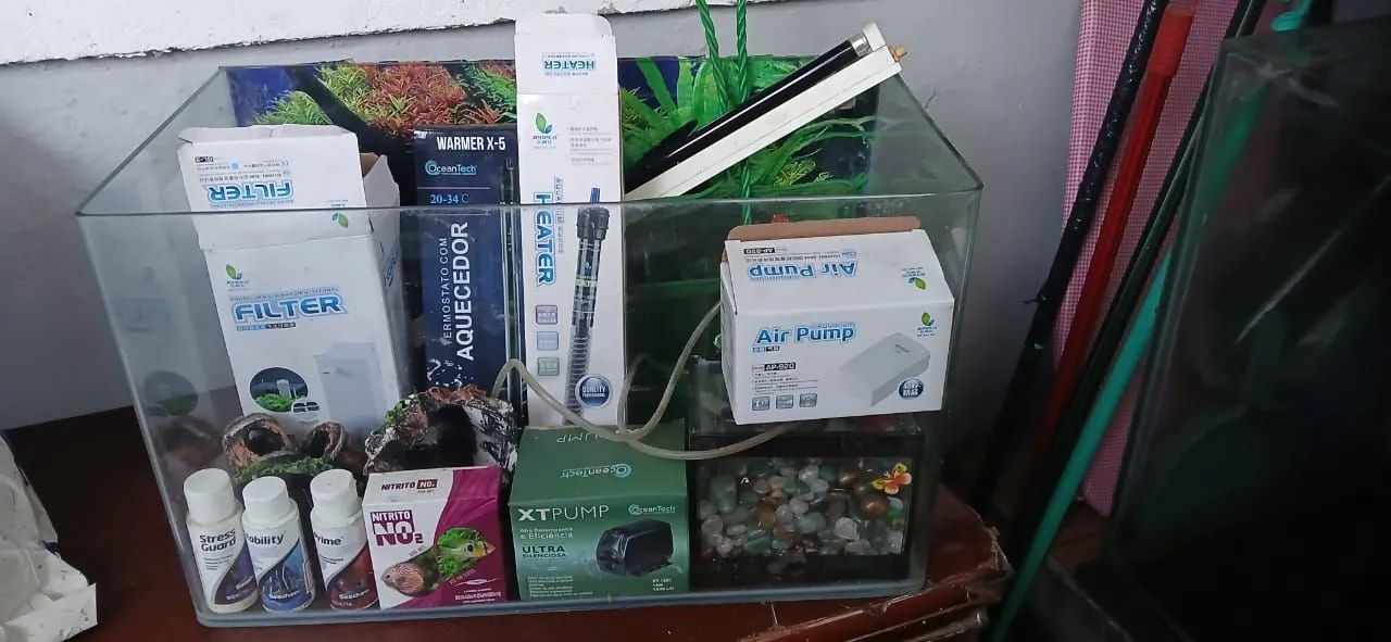 OPORTUNIDADE E ACEITO OFERTAS! Aquário 250 litros Sump Filtro Externo Base + 2 aquários - Foto 2