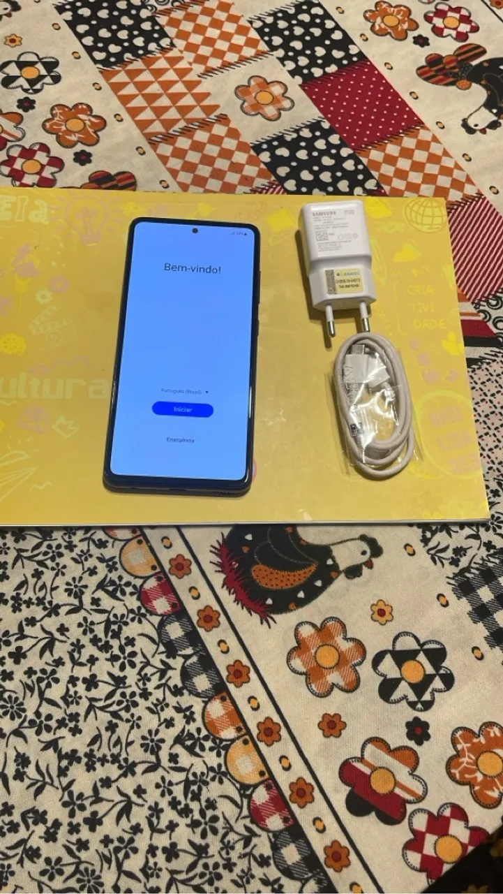 Samsung Galaxy A52, 128gb, 6gb ram,
