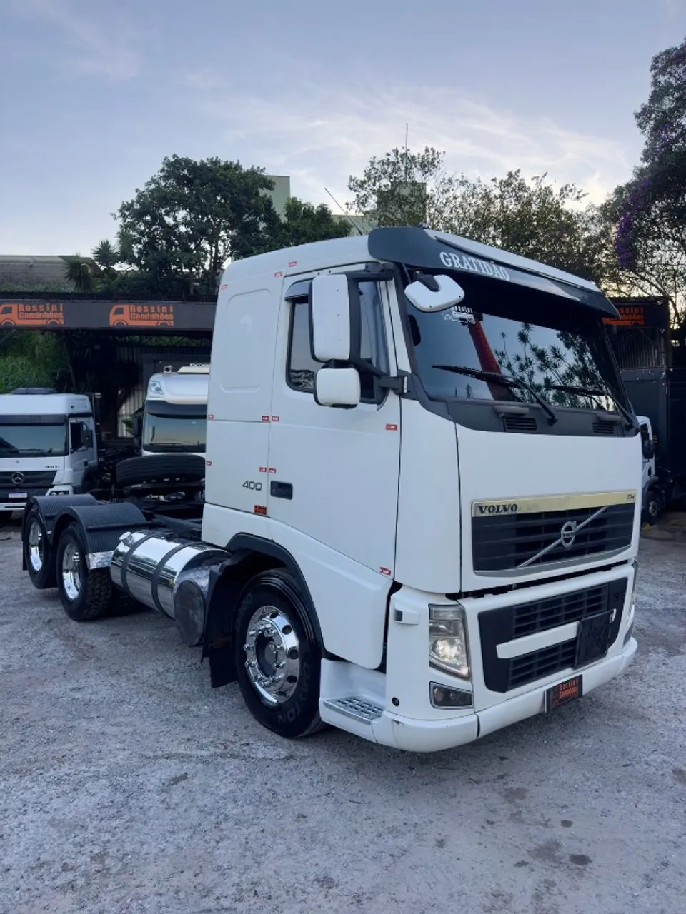 volvo fh 400 2011 6x2 automático