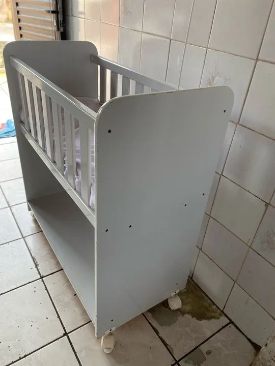 Mini berço de madeira