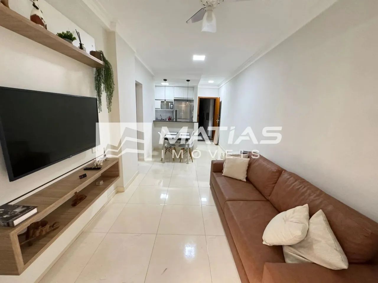 Apartamento à venda em Guarapari-ES, Praia do Morro: 2 quartos, 1 suíte, 1 sala, 2 banheir - Foto 2