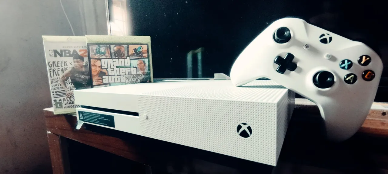 Xbox One S + Jogos