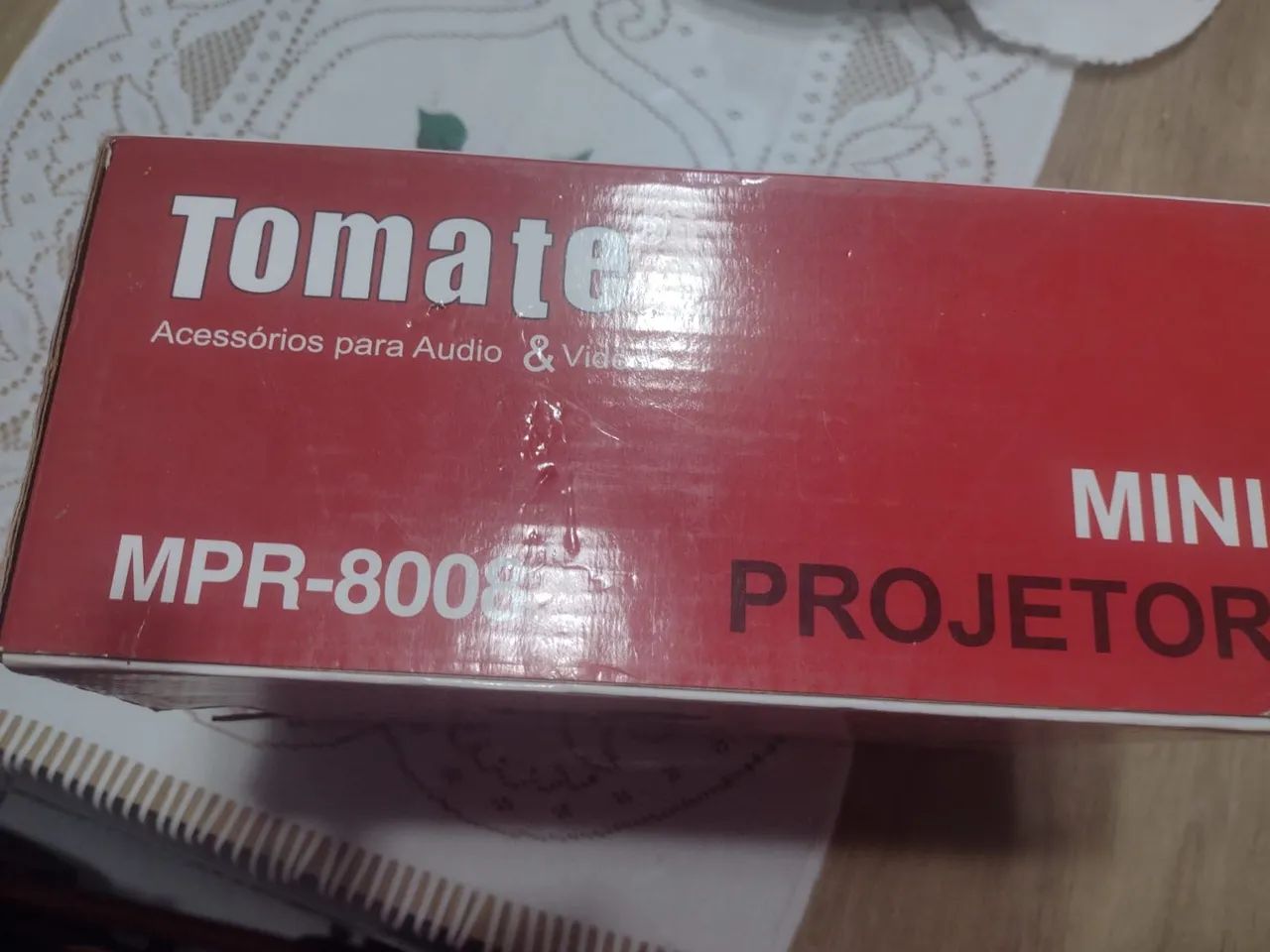 Mini Projetor Tomate - 80 Lumens e 60 Polegadas - Foto 3