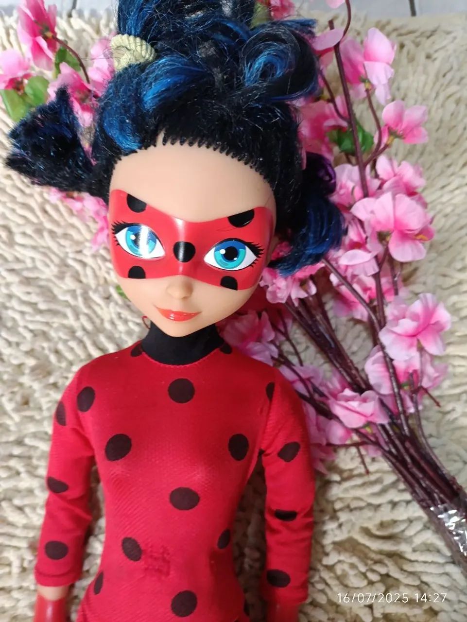 Boneca Miraculous Ladybug - Foto 4