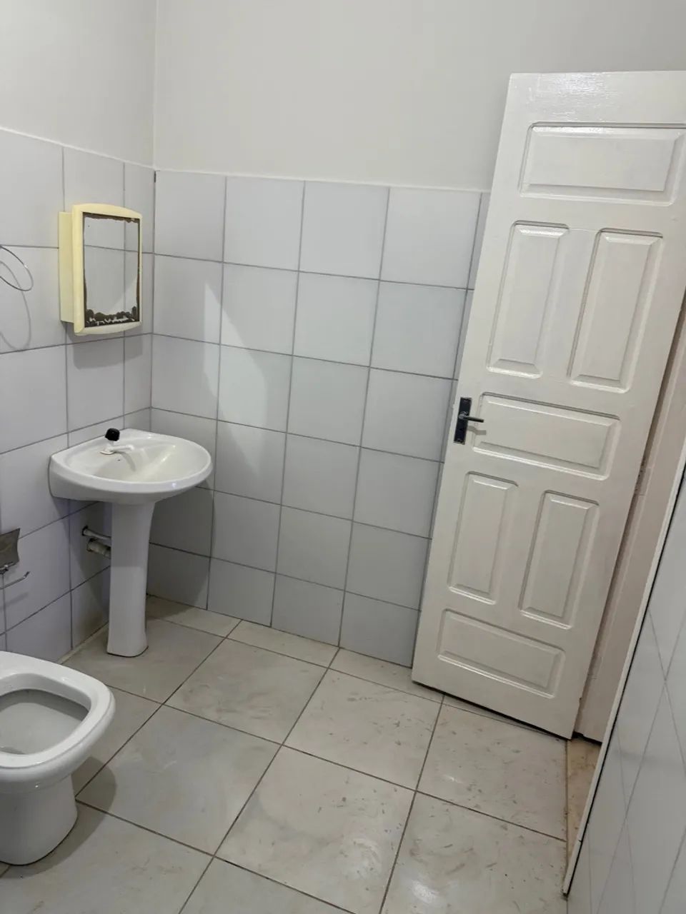 Alugo casa no caranã