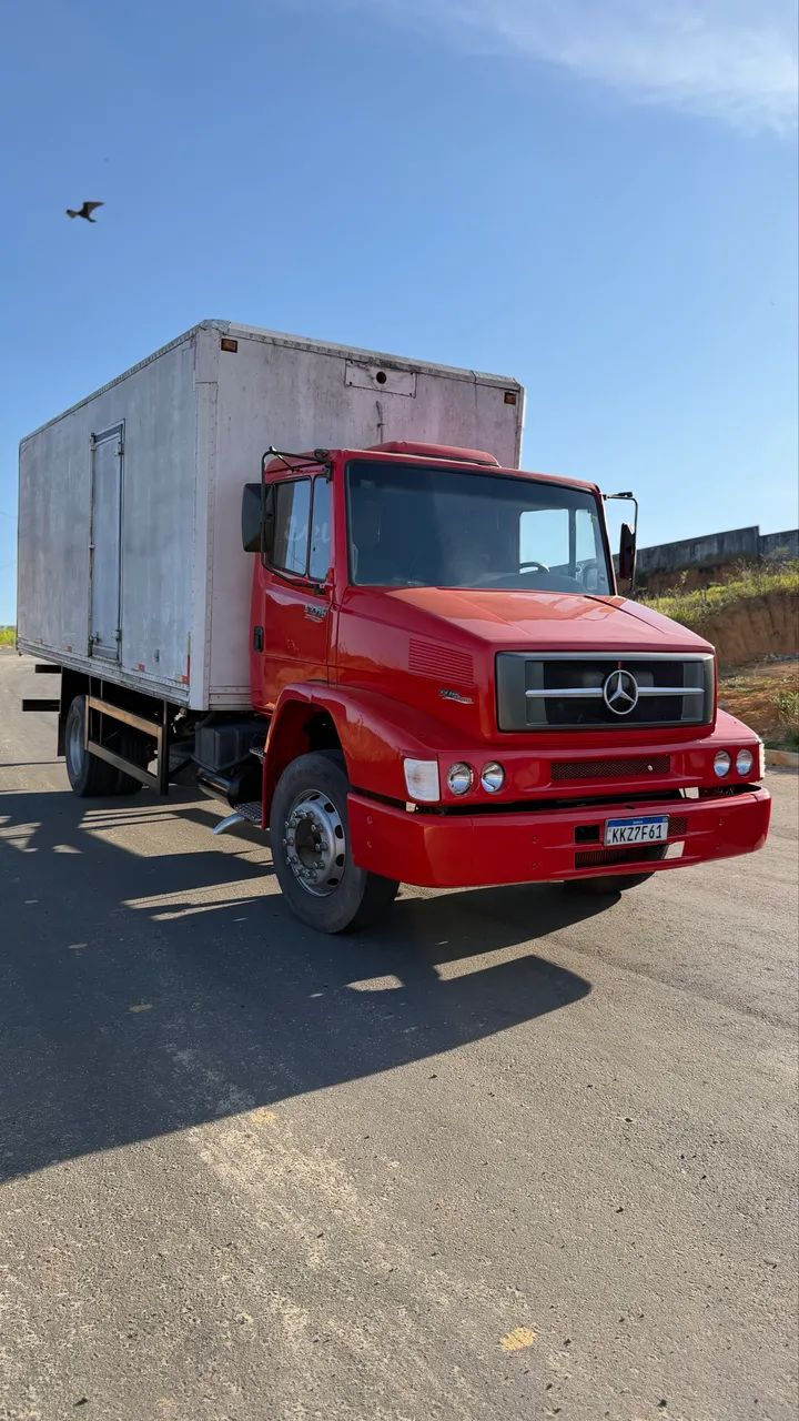  CAMINHÃO MERCEDES-BENZ 1318 BAÚ 2008 - Foto 3