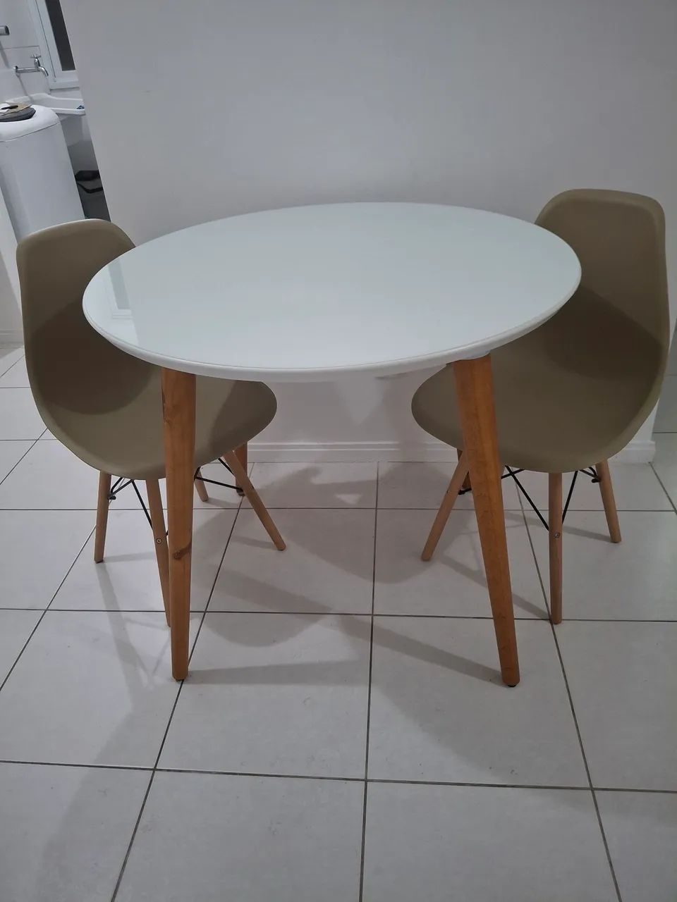 Mesa de Jantar Branca 2 Cadeiras - Foto 2