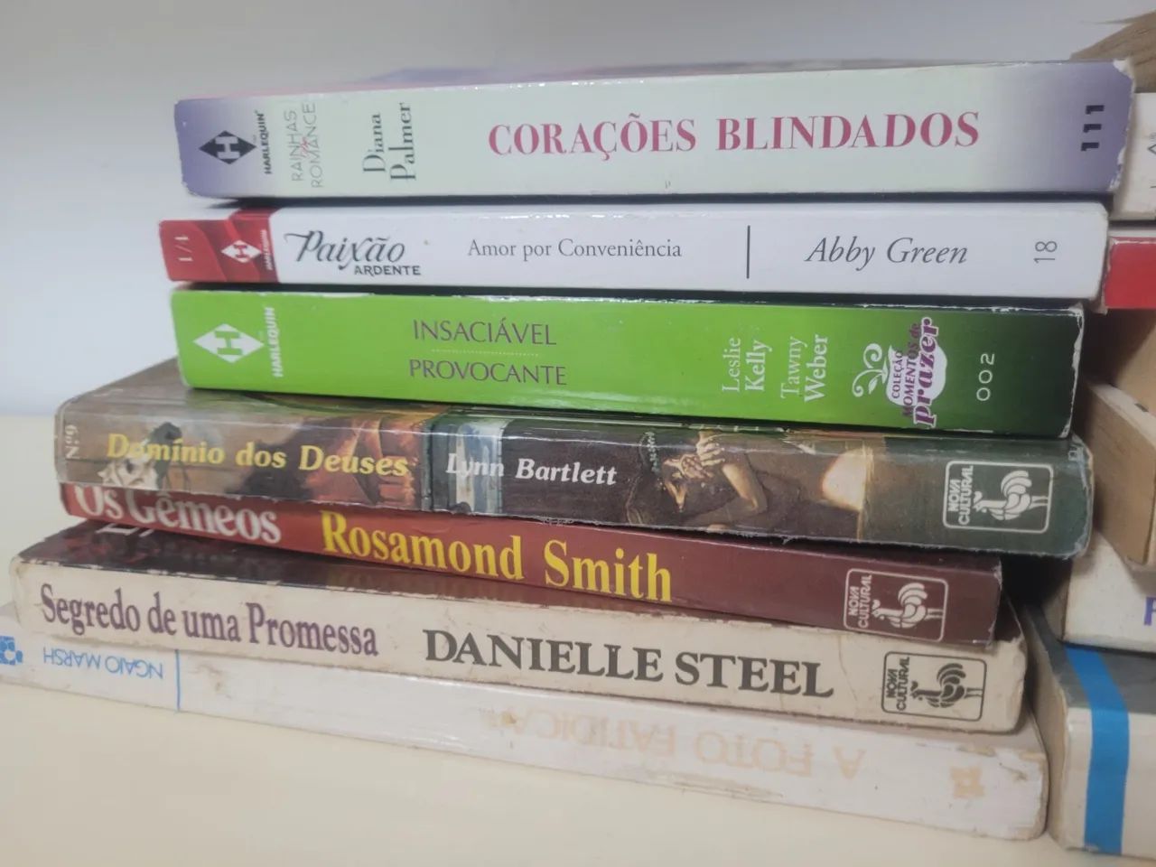 14 LIVROS por 50 reais! Lote -- Romances. - Foto 2