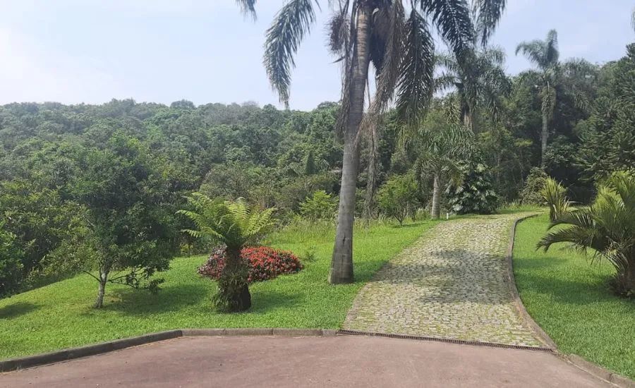 Chácara com piscina e grande área de lazer para todos os gostos - Campina Grande do Sul - Foto 3