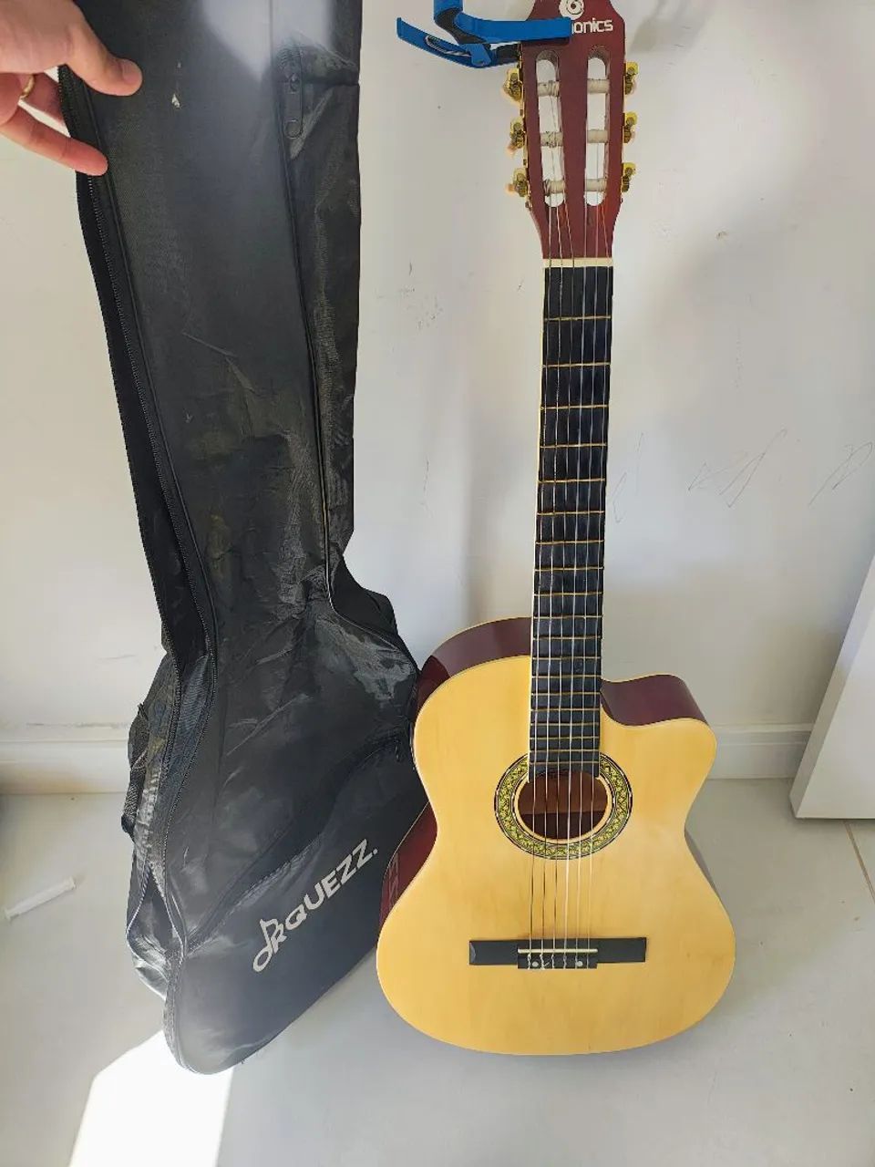 Violão Nylon completo com capa e capo - Foto 2