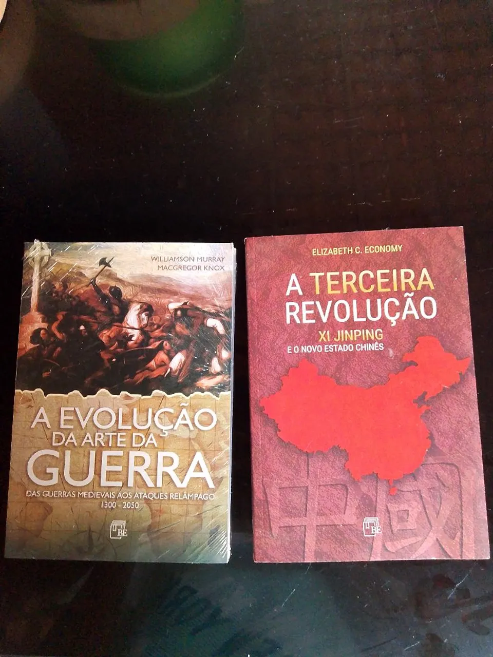 Livros: A Evolução da Arte da Guerra e A Terceira Revolução
