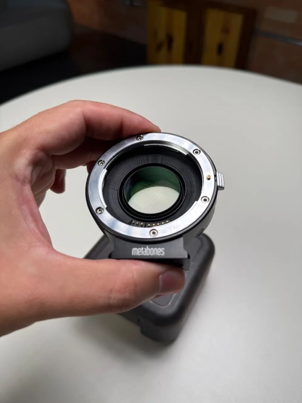 Adaptador Metabones Speed Booster EF para Sony E - Full Frame em APS-C - Foto 3