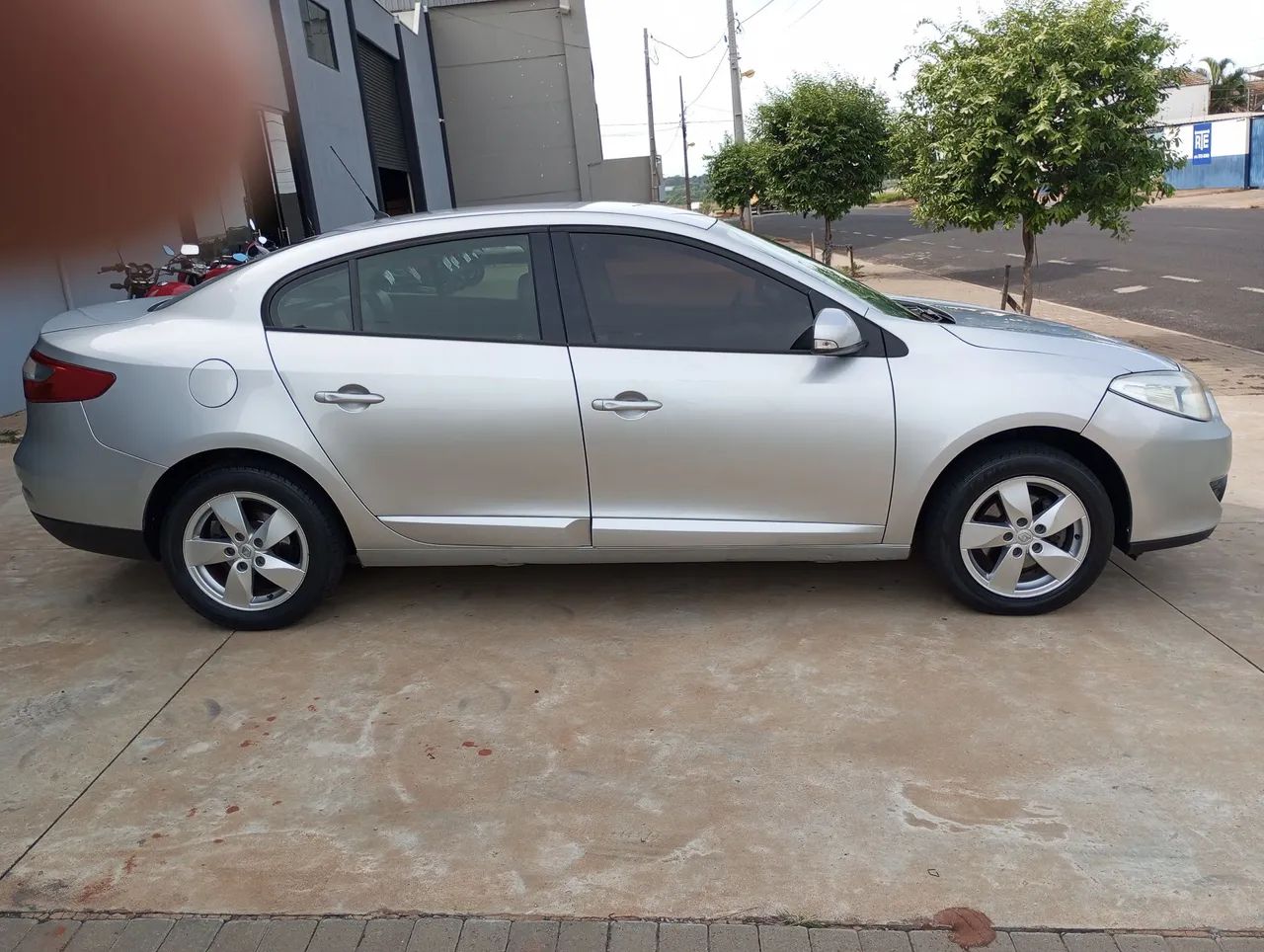 Renault Fluence 2011/12 Prata Flex Automático CVT Completo  - Foto 3