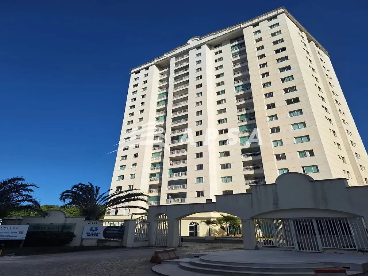 EXCELENTE OPORTUNIDADE PARA ALUGAR UM APARTAMENTO AMPLO E CONFORTÁVEL NO IMBUÍ! COM 3 QUAR