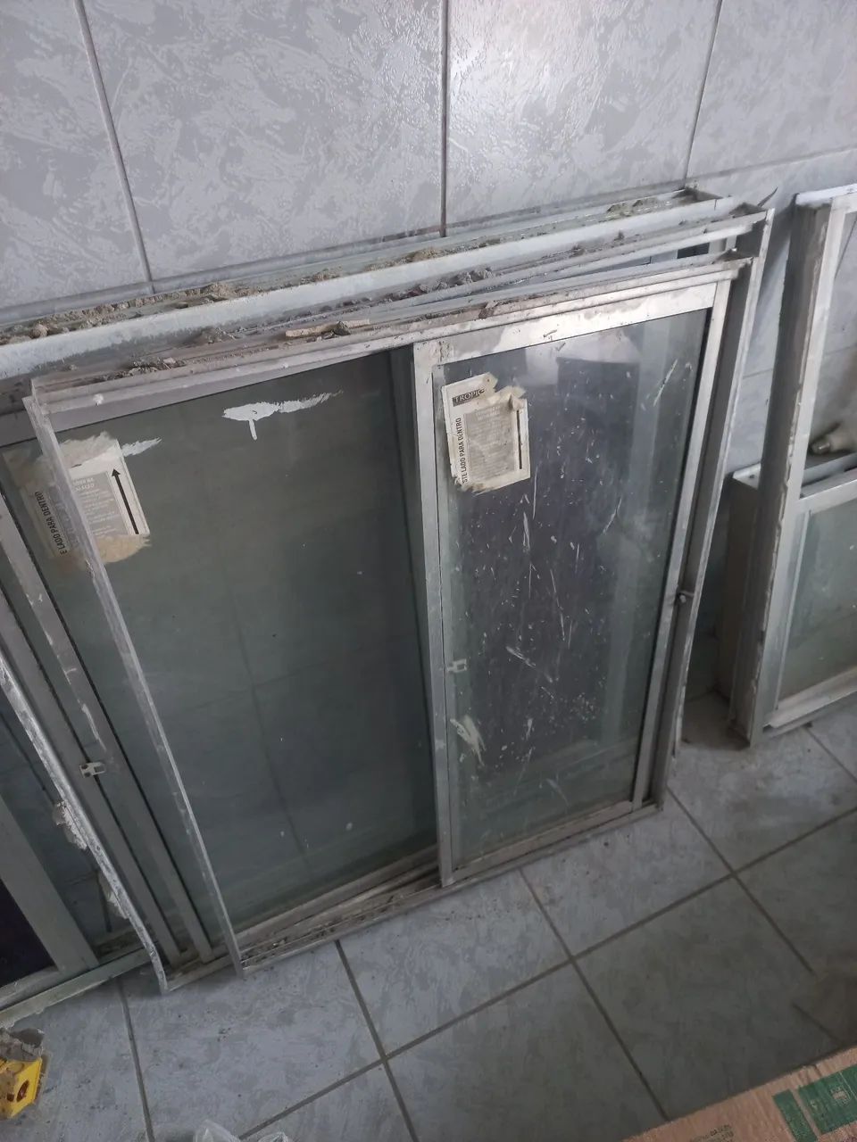 Aluminum Windows64220044752131121