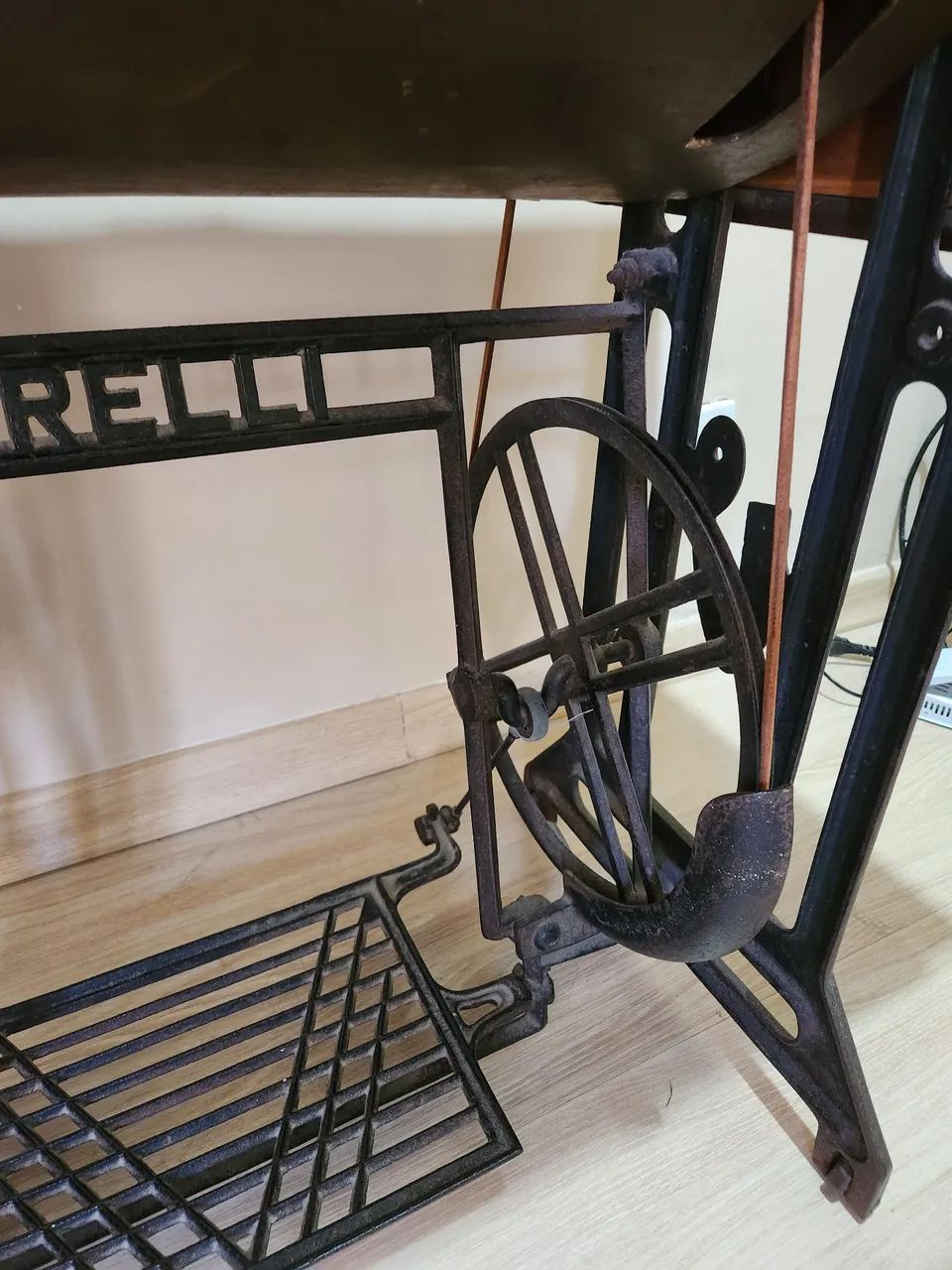Vintage Vigorelli Sewing Machine65568136918147121