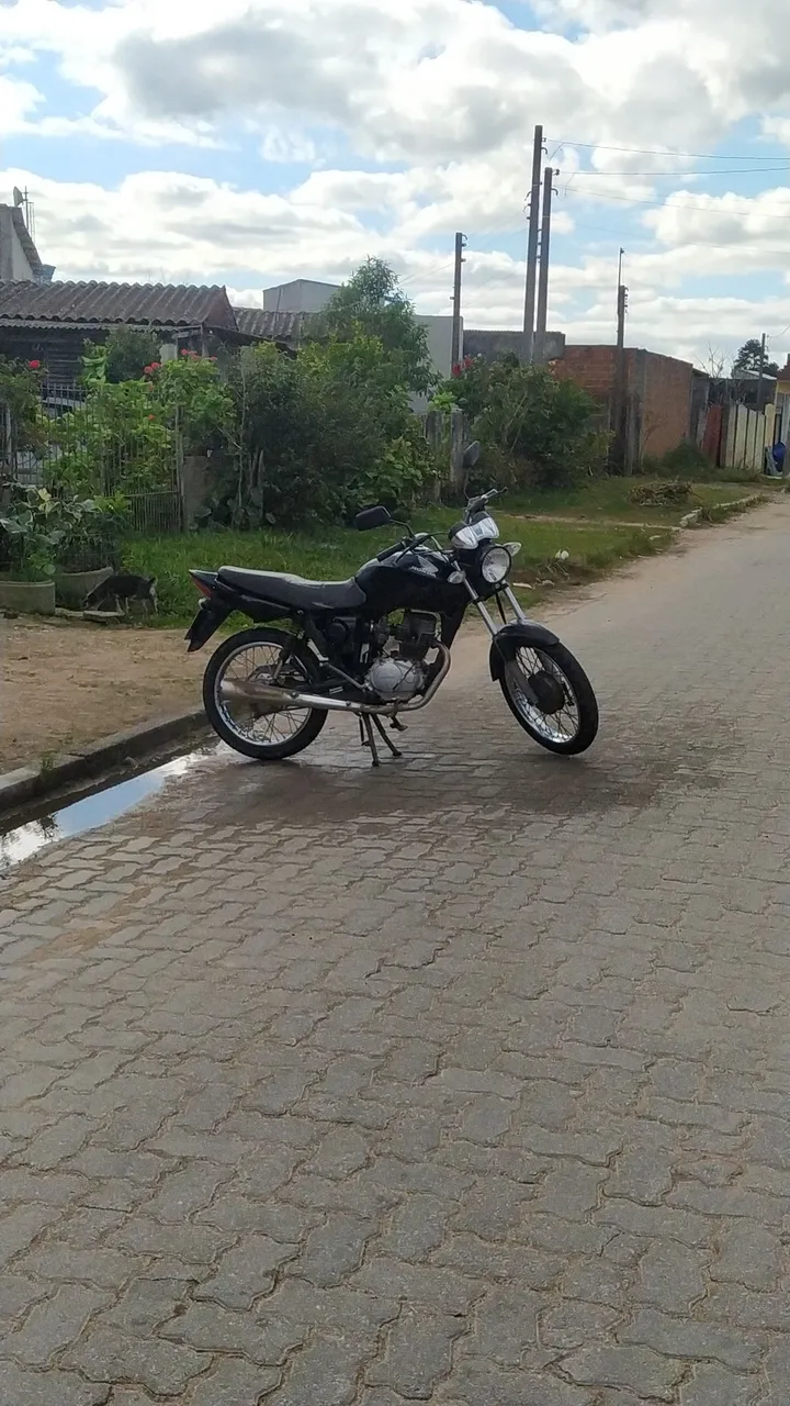 Titan 150